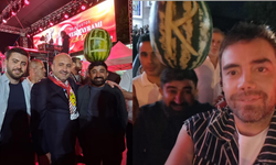 Eskişehir’de kafasında karpuzla konser alanının ilgi odağı oldu: Murat Dalkılıç’la böyle poz verdi