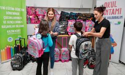 Halk Market yüzlerce çocuğun ve ailenin yüzünü güldürdü
