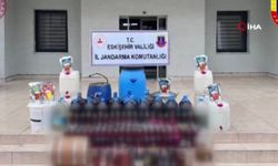 Eskişehir'de kaçak içki üretilen eve jandarmadan operasyon