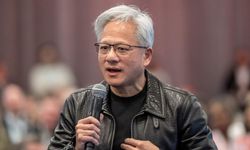 NVIDIA CEO'su Jensen Huang'tan yapay zeka etkisi yorumu: Temel matematik artık önemli değil