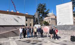 Eskişehir’de CHP’nin 103. kuruluş yıl dönümü törenle kutlandı