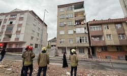 Çatlama sesleri gelen 7 katlı bina tahliye edildi