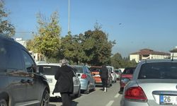 Eskişehir’de trafik durdu: Adaylar sınava koşarak yetişmeye çalıştı