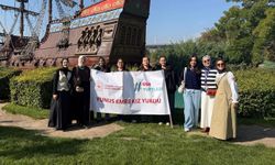 Eskişehir'e yeni gelen üniversiteli gençlere şehir tanıtıldı
