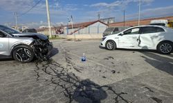 Eskişehir’de kazaların eksik olmadığı kavşakta yine kaza!