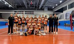 Rakibini 3-0 ile geçtiler
