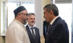 Bakan Tekin, Tiflis'te Gürcistan Müslümanları İdaresi’ni ziyaret etti