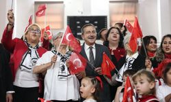 Eskişehir’de Cumhuriyet coşkusu üç kuşağı bir araya getirdi
