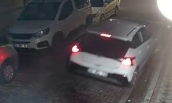 Sultangazi’de kiralık araçla ortalığı birbirine kattılar: Otomobili bırakıp kaçtılar