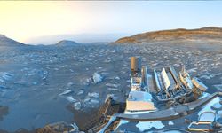 Curiosity’den Mars’ta 5 bininci güne özel renkli panorama
