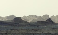 Curiosity'den Mars'ta büyüleyici şafak görüntüsü