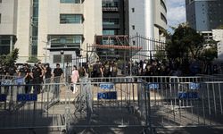 Mersin'de belediye soruşturması: İki ilçe belediye başkanı tutuklandı