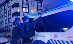 Ehliyet sınavında kopya düzeneği ortaya çıktı: Aday gözaltında