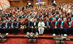 ESOGÜ’de yeni akademik yıl başladı: Gümüşsoy hedefleri anlattı, Şentop ilk dersi verdi