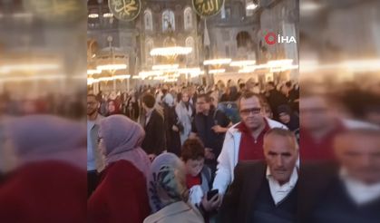 Ayasofya’da deprem paniği kamerada