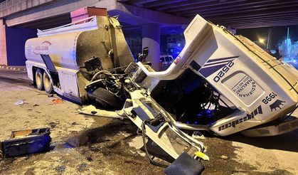 Freni patlayan arazöz otomobile ve üst geçit duvarına çarptı