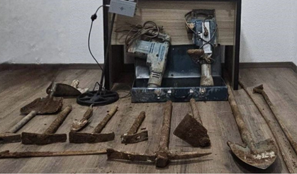 Kaçak kazıya jandarma baskını: 5 tutuklama