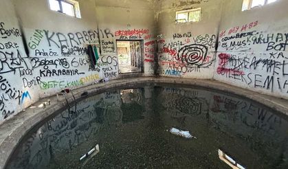 Vatandaş kirletiyor ama kaynak suyun berraklığı kaybolmuyor