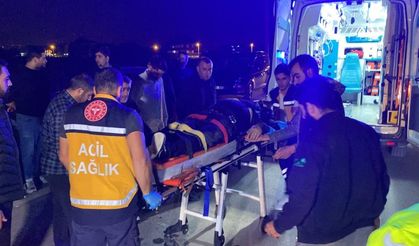 Kontrolden çıkan motosiklet kaldırma çarptı: 1 ağır yaralı