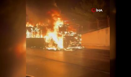 Eyüpsultan’da İETT otobüsü alevlere teslim oldu