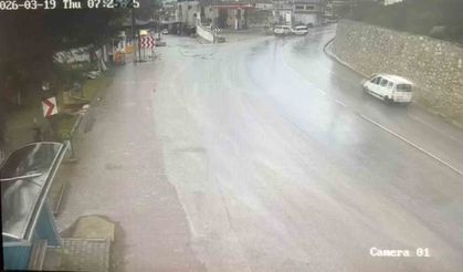 Bursa’da feci kaza: Virajı alamayıp kafa kafaya çarpıştı