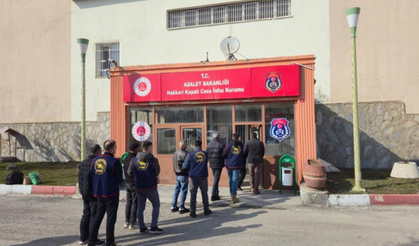 25 yıl hapis cezası bulanan 5 şahıs yakalandı