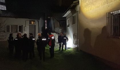 Müstakil ev çöktü ev tahliye edildi