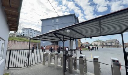 Arnavutköy’de lisede "üst düzey güvenlik" uygulaması: Velilere anlık fotoğraflı bildirim