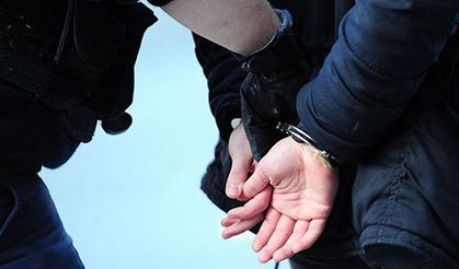 Seyir halindeki araçtan okula ateş açtılar: 1 kişi tutuklandı!