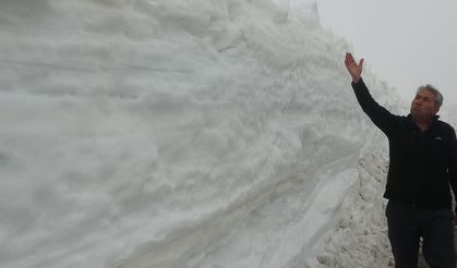 Burası ne Van ne Hakkari: Yaz şehri Mersin’de kar 2 metreyi aştı