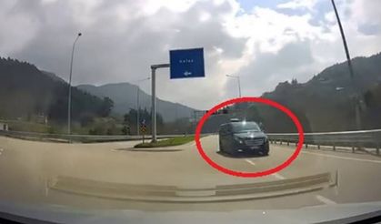 Ters yönden gelen araç faciayı böyle teğet geçti