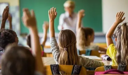 MEB duyurdu! 2026-2027 eğitim-öğretim takvimi yayınlandı: Okullar ne zaman açılacak?