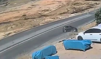 Gaziantep’te kontrolden çıkan araç menfezde ters döndü: Kaza kamerada