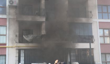 Bodrum katında yangın: 12 kişi dumandan etkilendi, 16 kişi kurtarıldı