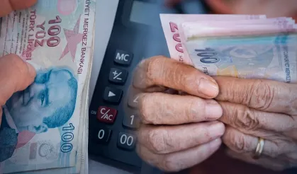 Emekli ve memur maaşlarında zam hesabı başladı! İki aylık enflasyon farkı belli oldu
