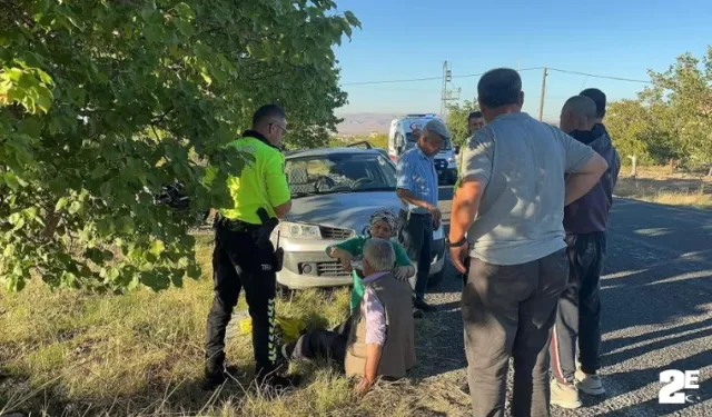 Önünde namaz kıldığı aracın altında kaldı