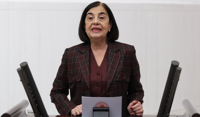 Süllü: Öğrenci barınamıyor, esnaf ayakta kalamıyor