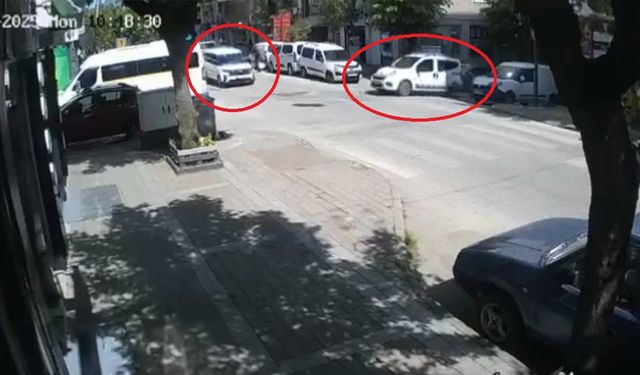 Ana yola dikkatsiz çıkan araç kazaya sebep oldu