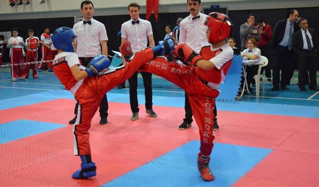 Kickboks'ta zorlu sınav
