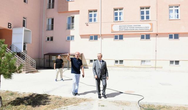 Müdür Aydın, yeni eğitim-öğretim yılına yönelik hazırlık çalışmalarını inceledi