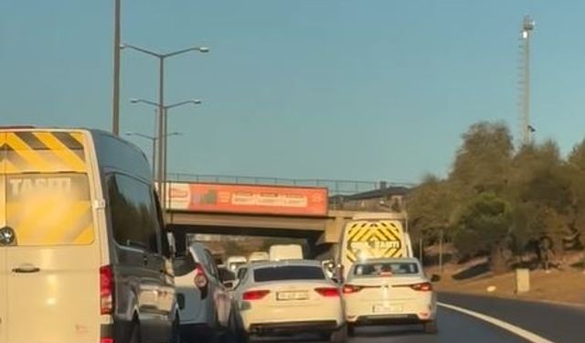 Makas atan sürücü trafiği tehlikeye soktu