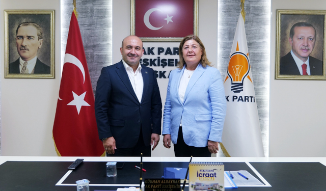 CHP’li Çifteler Belediye Başkanı’ndan AK Parti’ye dikkat çeken ziyaret