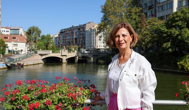 Ünlüce'den gençlere hoşgeldiniz mesajı: Eskişehir artık sizin şehriniz