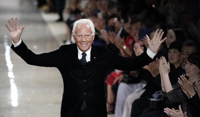 Efsanevi İtalyan moda tasarımcısı Giorgio Armani hayatını kaybetti