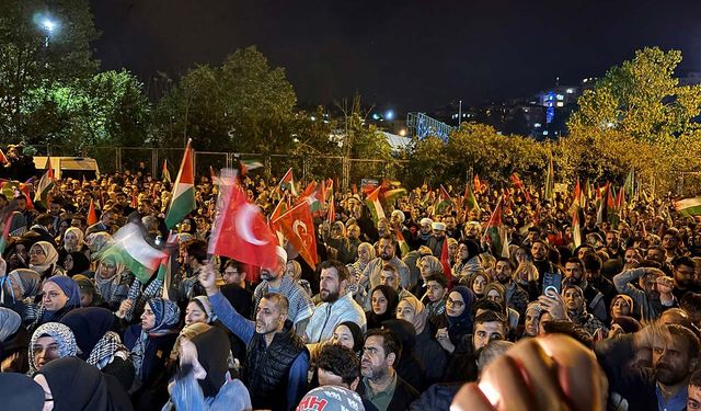 İsrail’in Filo Müdahalesi ABD Konsolosluğu Önünde Protesto Edildi
