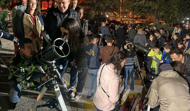 Ahmet Sezer Ortaokulu'nda gece gökyüzü gözlem etkinliği