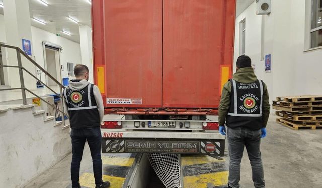 Yurt dışından getirilen zehir trafiğine büyük darbe!
