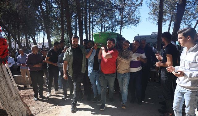Ailesinin ve arkadaşlarının doğum gününü kutlamak için beklediği genç, trafik kazasında can verdi