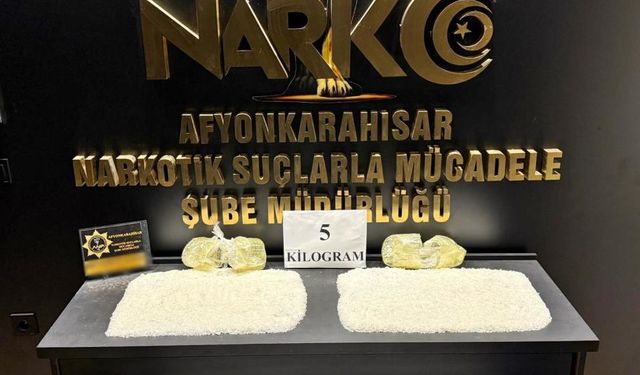 Gübre çuvallarının arasından 5 kilogram uyuşturucu çıktı