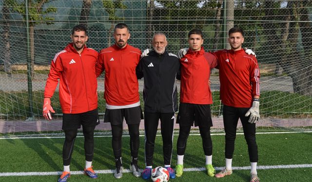 Kaleciler form tutuyor